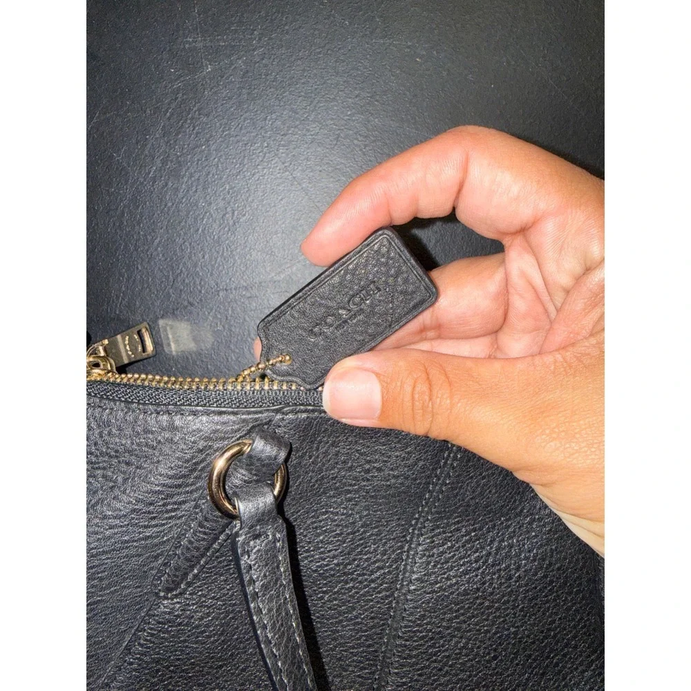 Coach Kelsey Black Pebbled Leather Crossbody Satchel Bag Gold Hardware F57563